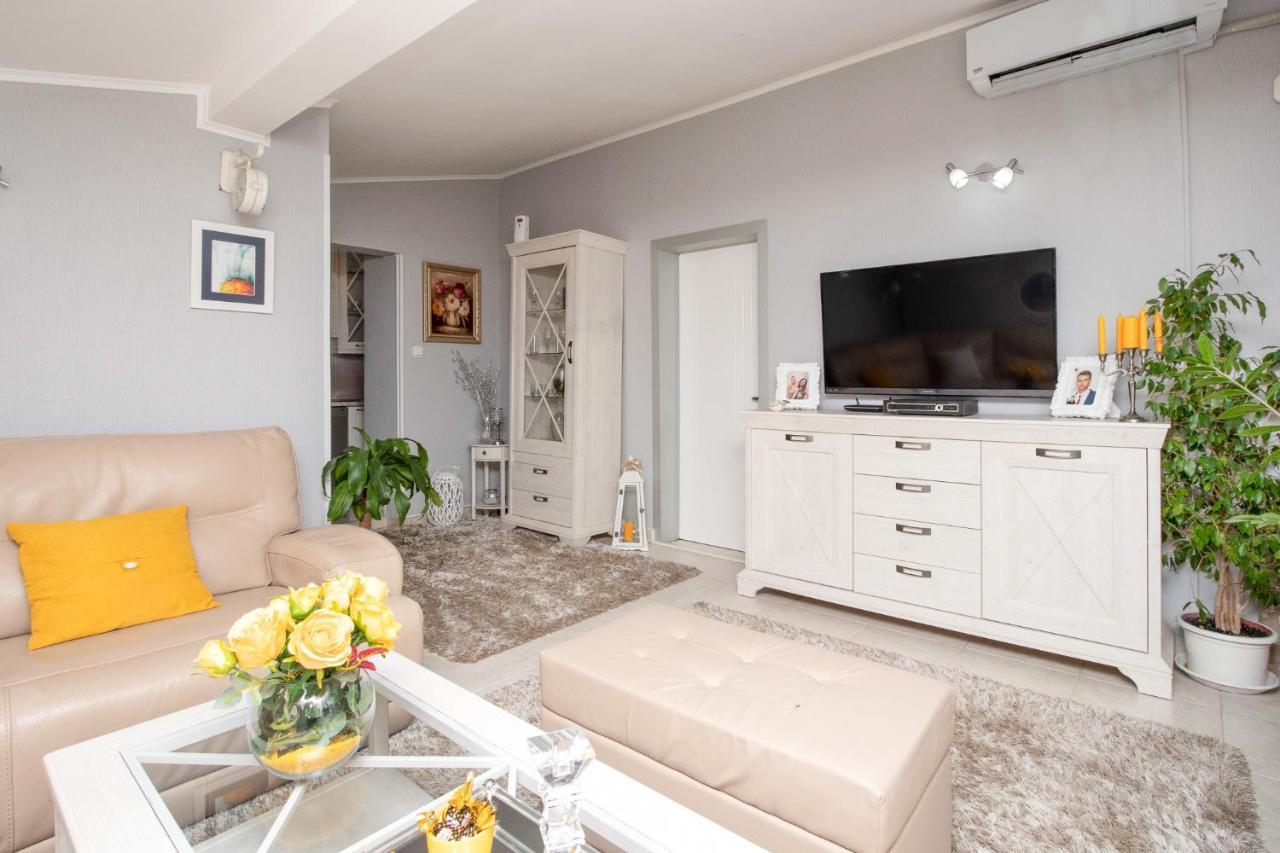 Apartment Ancora Kotor Luaran gambar